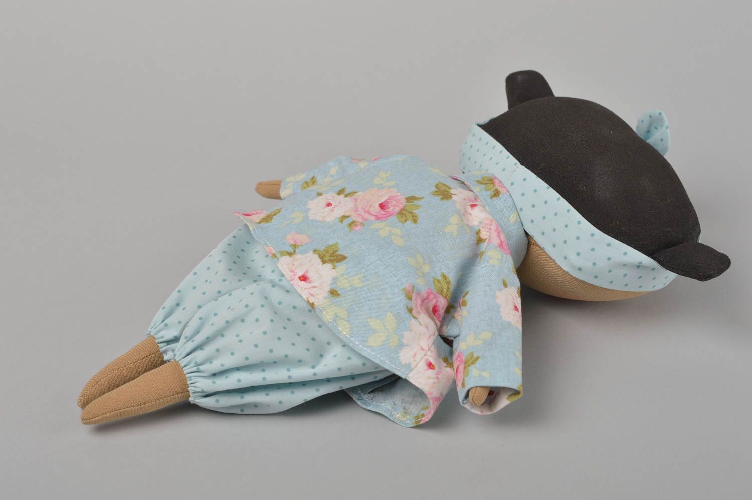 Bambola carina in stoffa fatta a mano pupazzo tessile originale da bambini
 foto 5