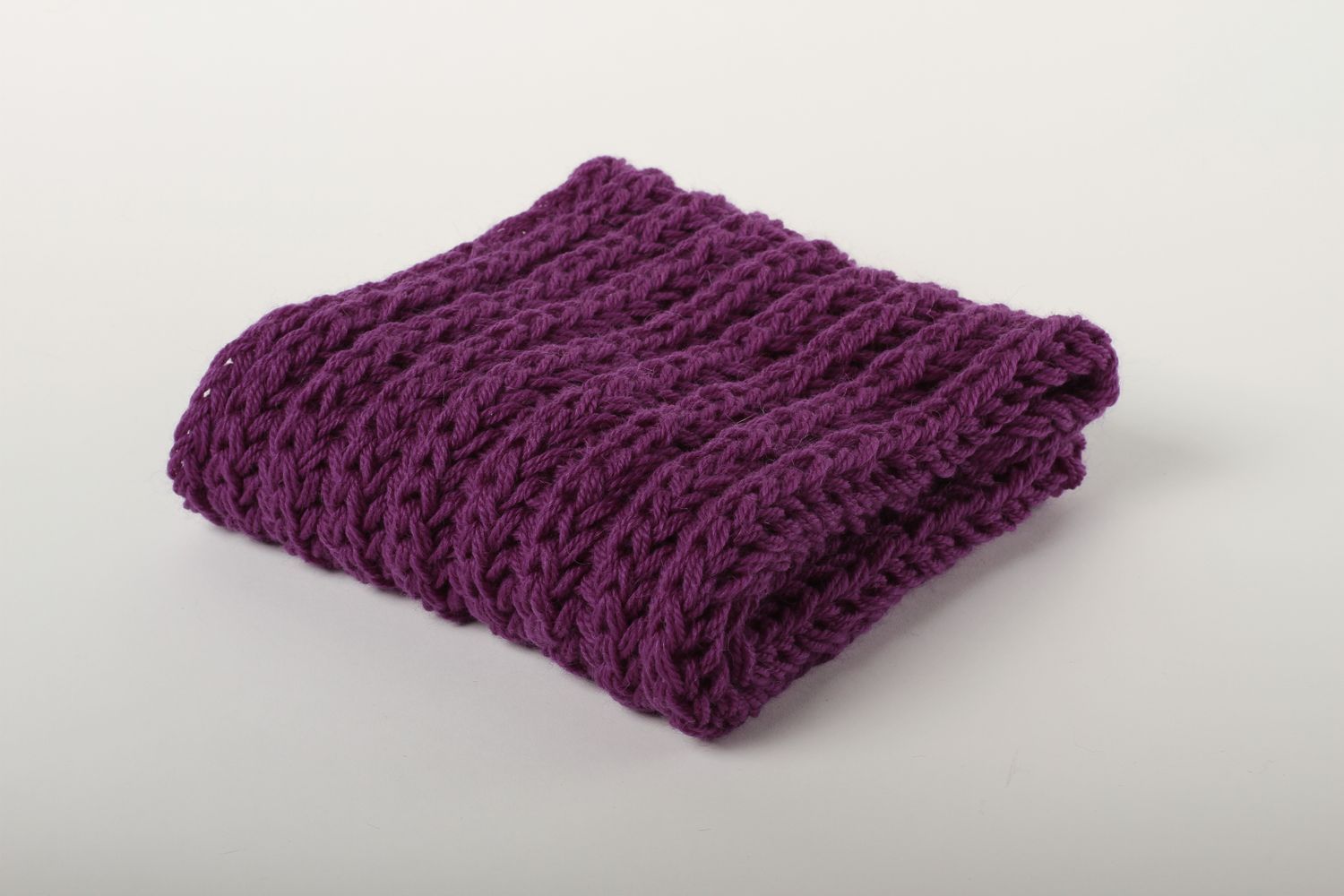 Écharpe violette faite main Vêtement femme tricot en laine Idée cadeau photo 3