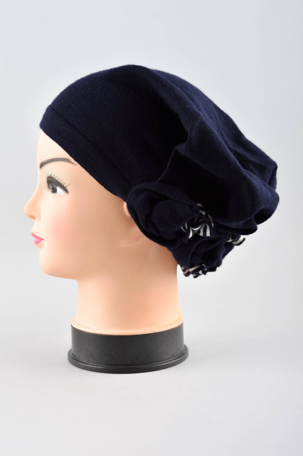 Зимняя шапка хенд мейд головной убор зимняя женская шапка стильная красивая фото 2