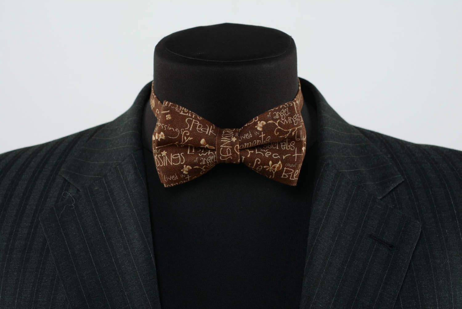 Текстильный галстук-бабочка Слова фото 2