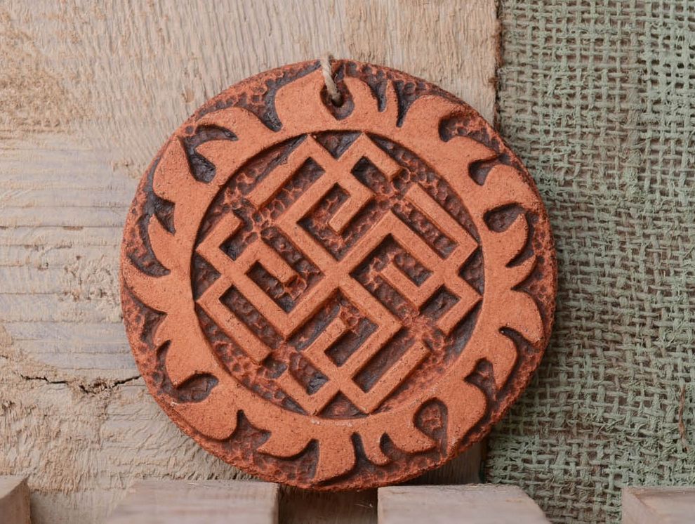 Pingente talismã de interior com o símbolo antigo eslavo de sabedoria Rodimich foto 1