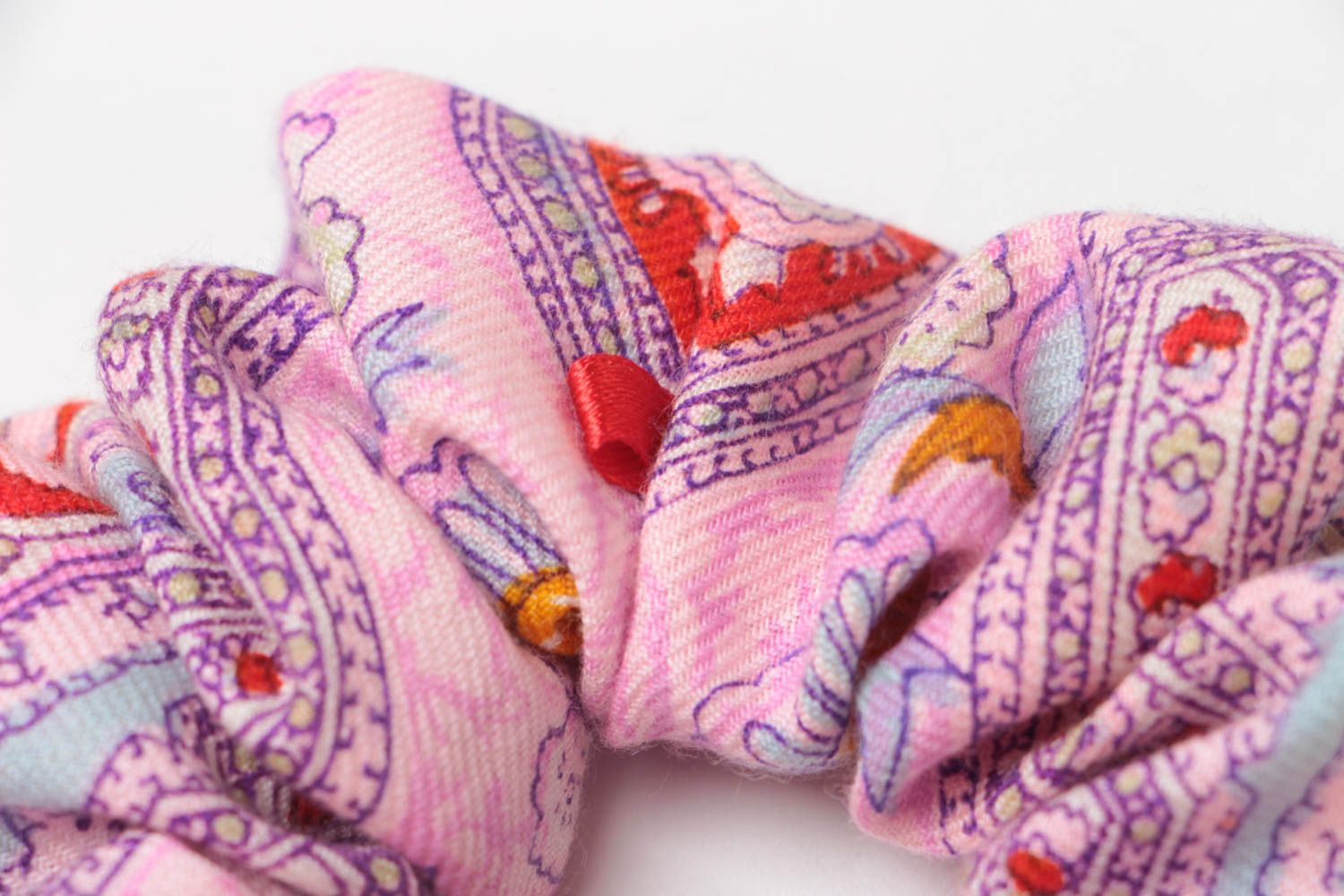 Beautiful handmade pink fabric scrunchy with oriental pattern photo 4