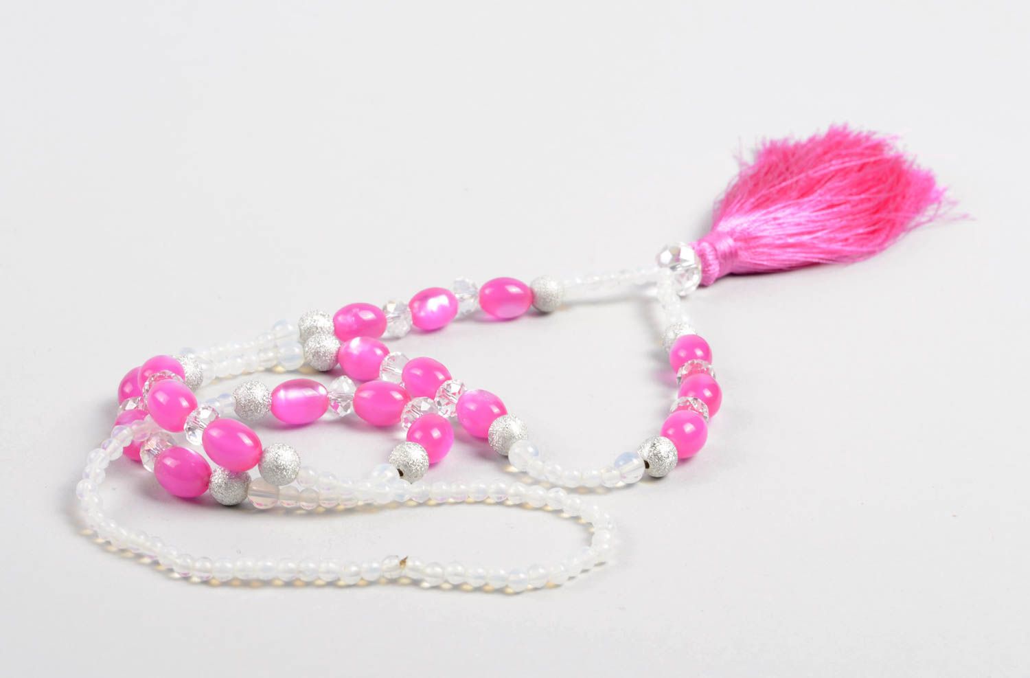 Collier rose Bijou fait main en perles fantaisie avec gland Cadeau femme photo 2