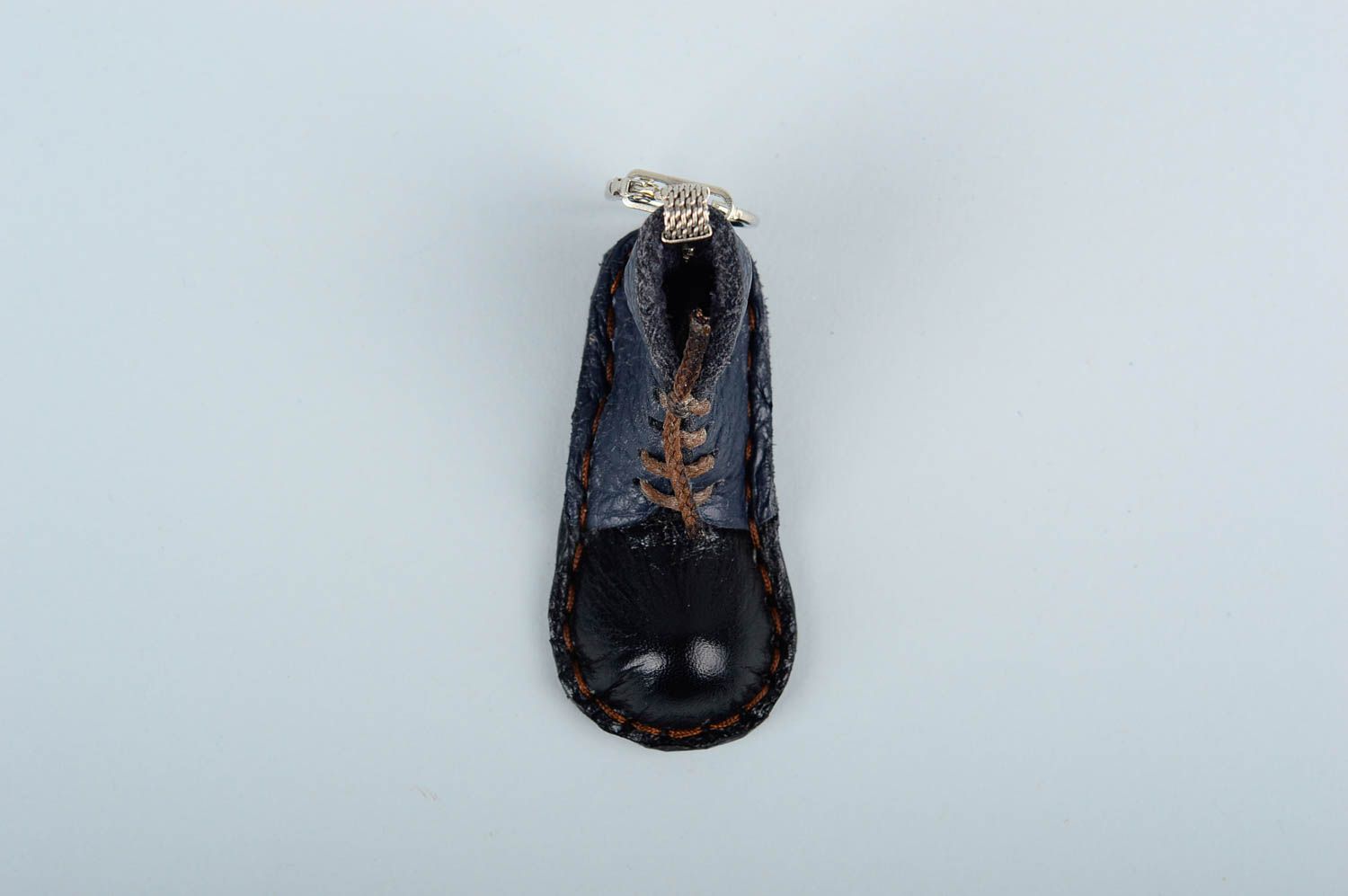 Porte-clé en cuir fait main Porte-clefs en forme de soulier bleu Cadeau original photo 3