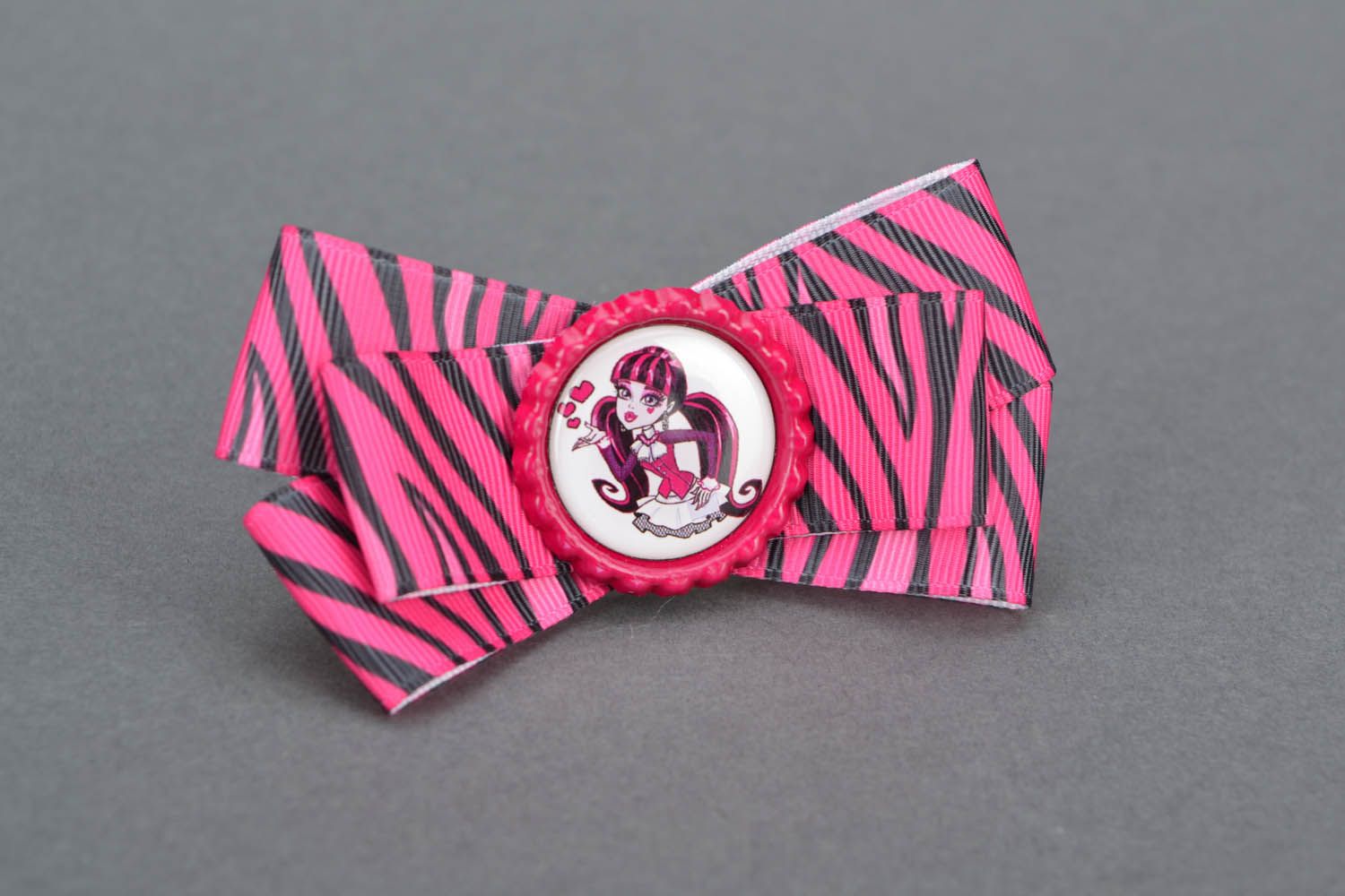 Pink and black barrette for hair photo 1