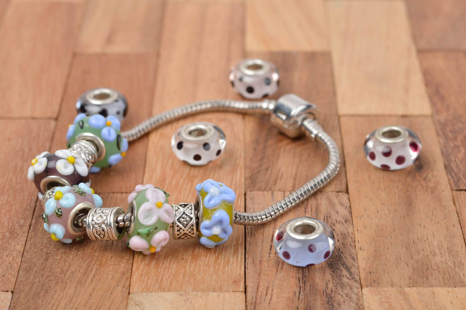 Lampwork Schmuck handmade Armband für Damen Glas Armband mit Blumenmustern foto 1