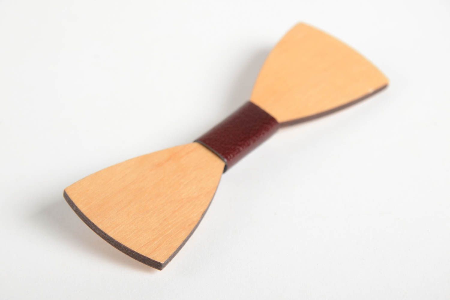 Brosche Schleife handmade Schmuck Holz Accessoire ausgefallener Schmuck hell foto 4
