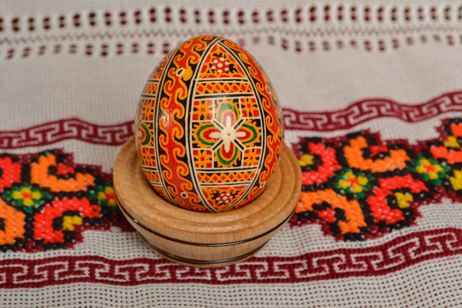 Пасхальное яйцо с авторским узором фото 5