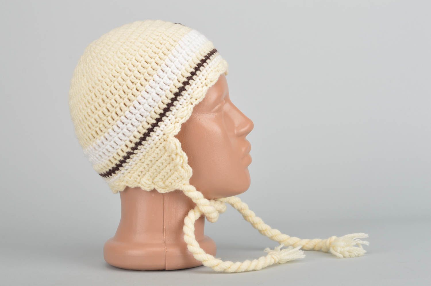Bonnet tricot fait main Bonnet fille blanc avec oreilles stylé Vêtement enfant photo 3