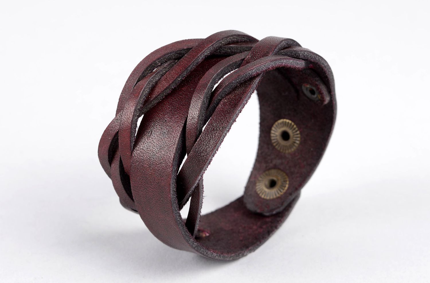 Дизайнерское украшение браслет ручной работы браслет из кожи вишневый стильный фото 2