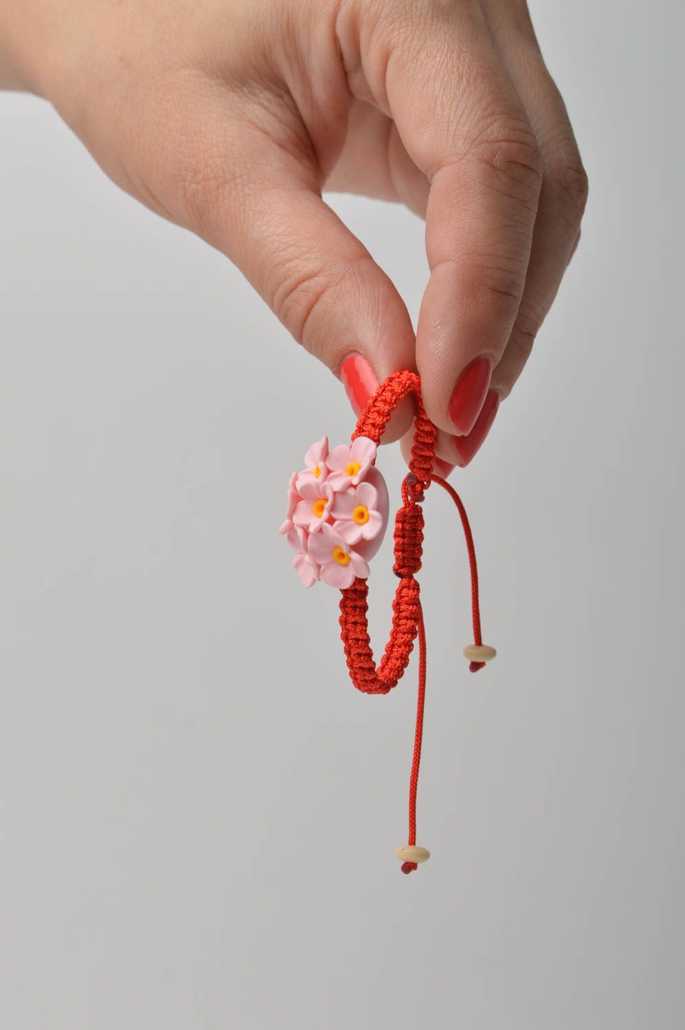 Детский браслет из ниток браслет ручной работы браслет из полимерной глины фото 2