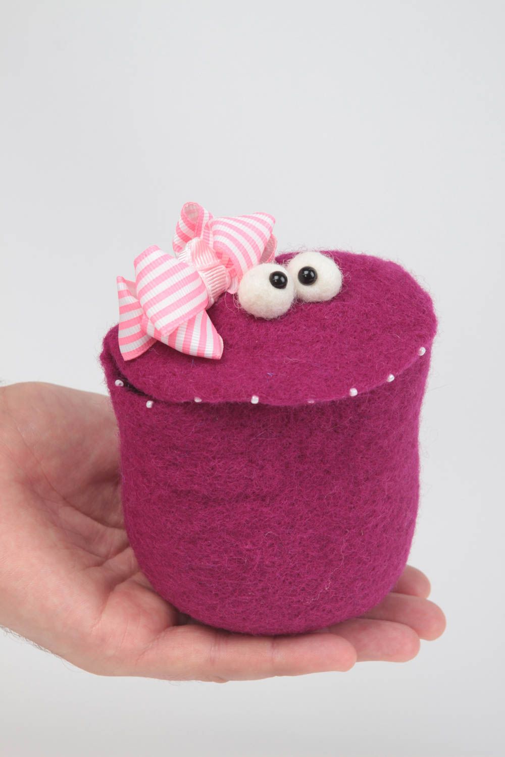 Boîte à bijoux rose faite main Doudou monstre en laine feutrée Cadeau pour fille photo 5