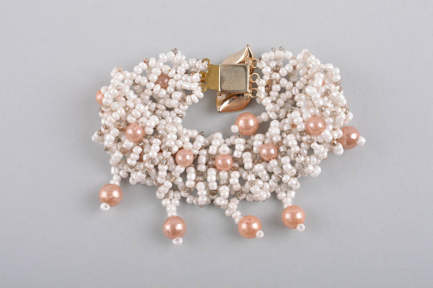 Bracelet perles de rocaille Bijou fait main blanc-rose design Cadeau femme photo 3