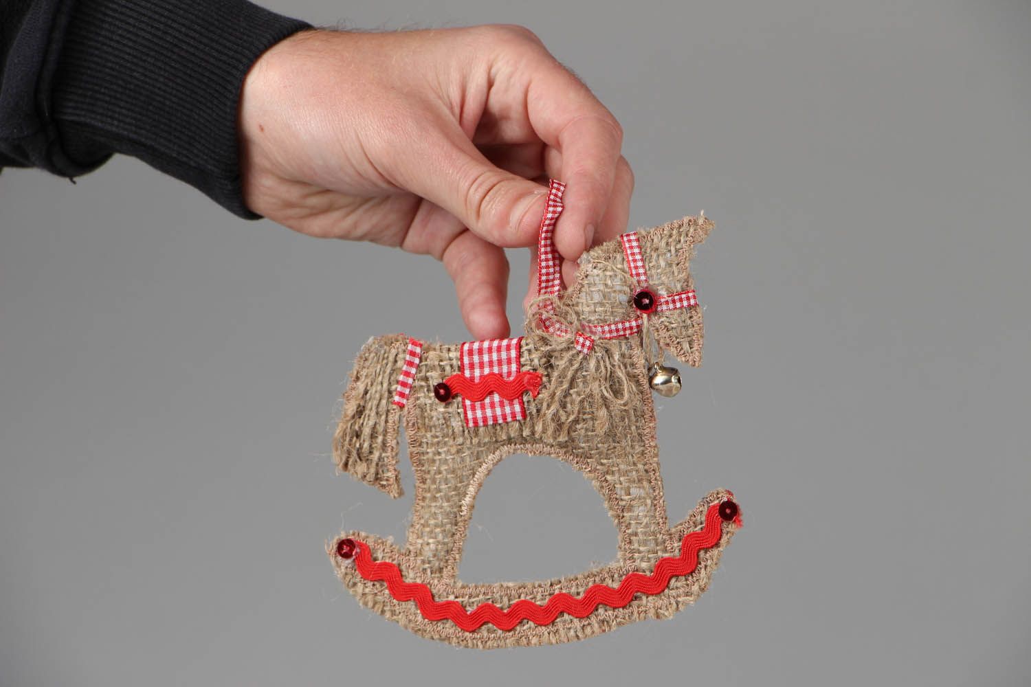 Brinquedo para Árvore de Natal em forma de um cavalo feito à mão de tecido acessórios para Natal  foto 4