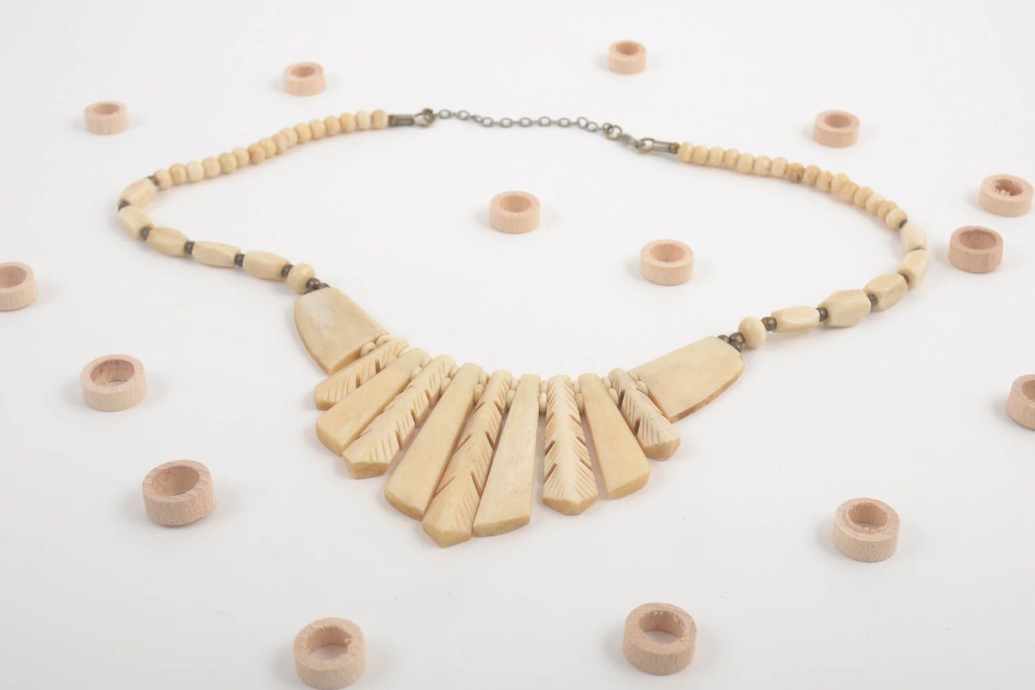 Handmade Damen Collier aus Knochen Modeschmuck Halskette Accessoire für Frauen foto 1
