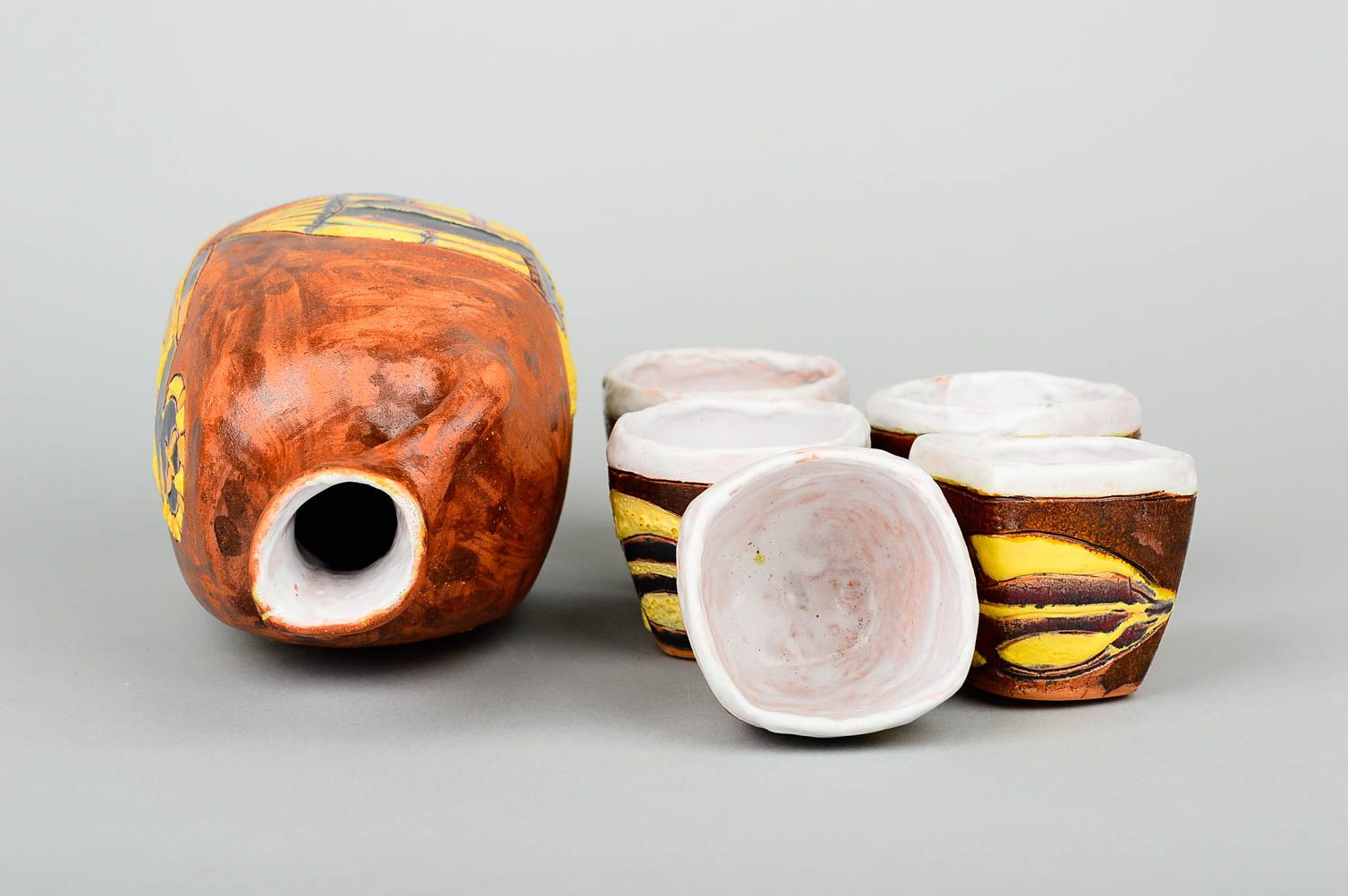 Керамическая посуда ручной работы керамический кувшин пять чашек из глины фото 3
