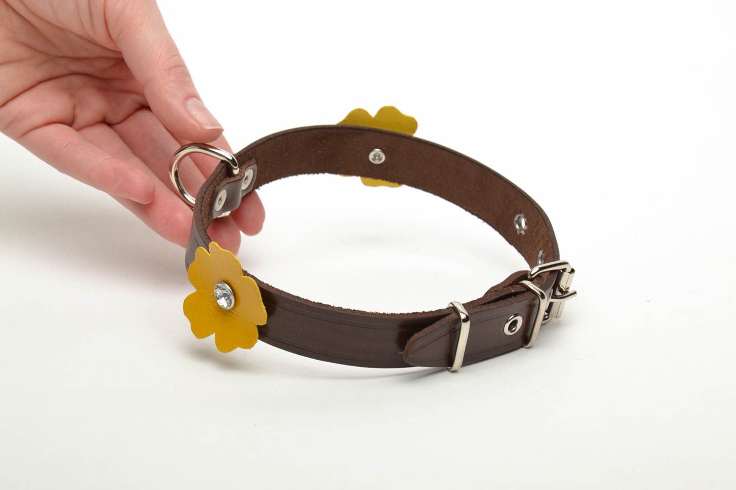 Leather collar with flowers photo 5