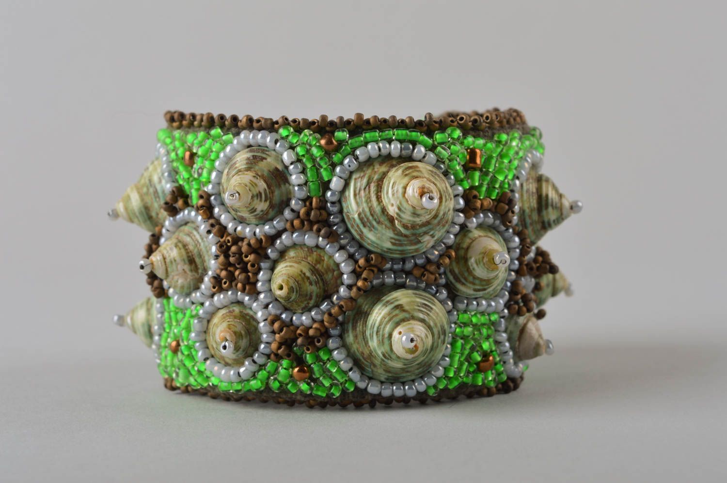 Cuff handmade beaded bracelet costume jewelry in light green and golden colors for women photo 3