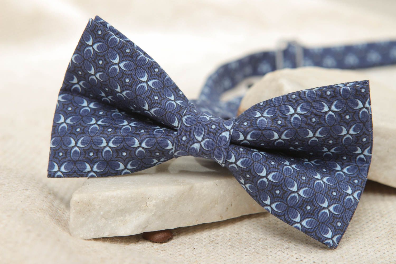 Blue handmade fabric bow tie photo 5
