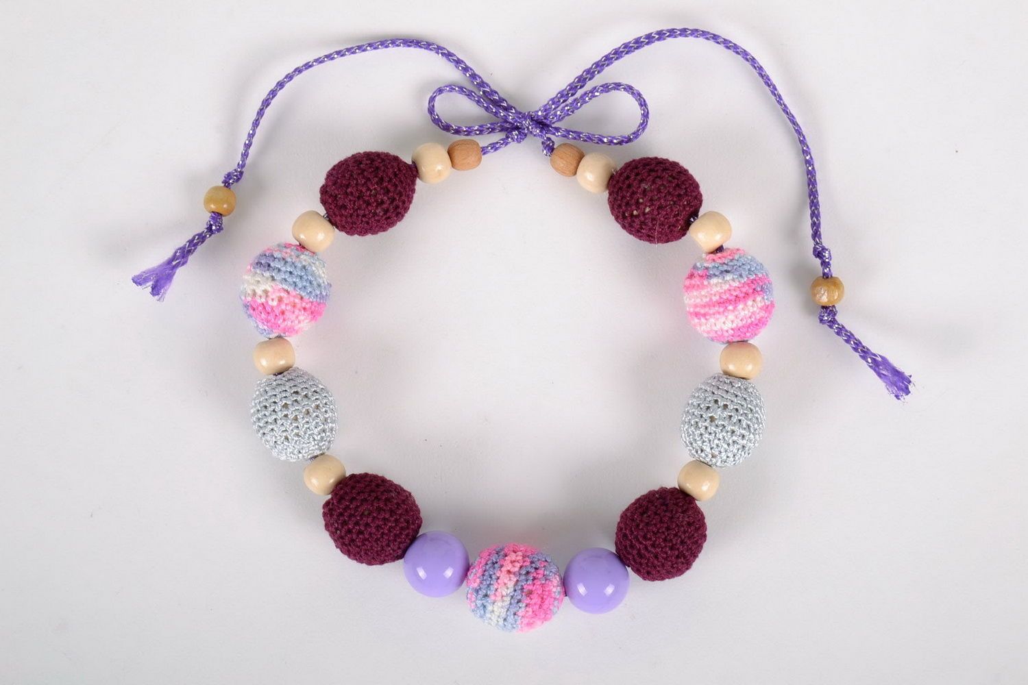 Violet sling beads photo 1