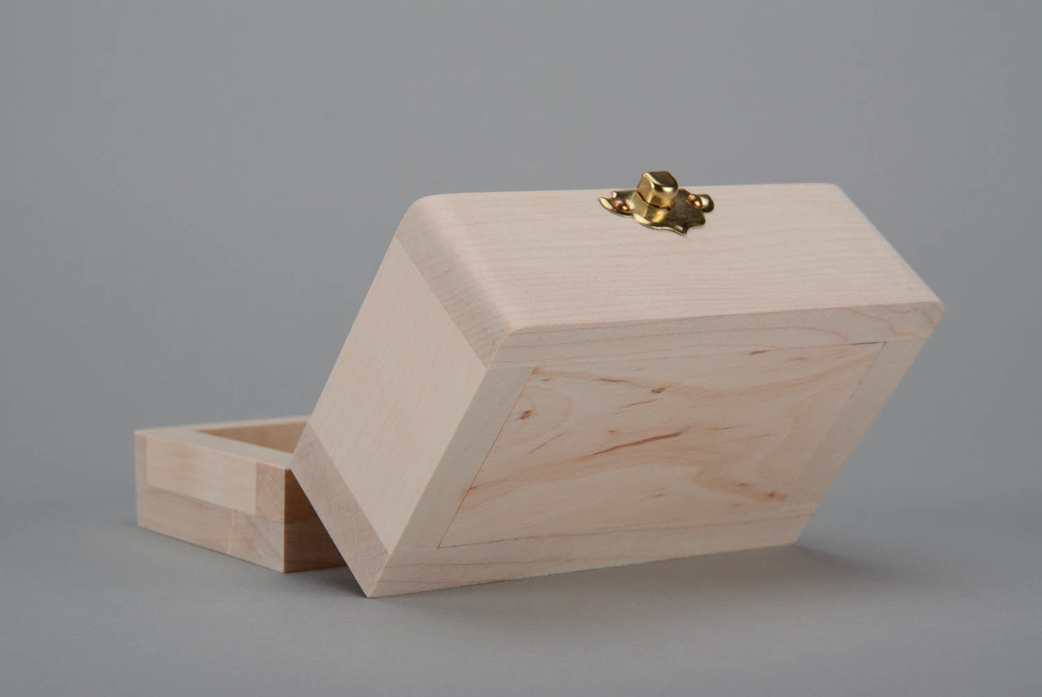 Boîte à décorer réalisée de bois pour création photo 5