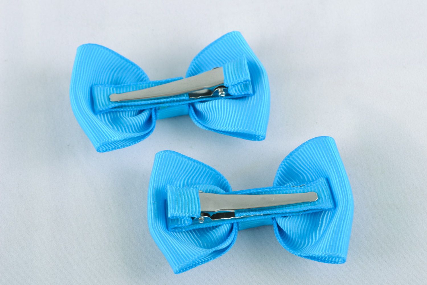 Barrettes pour cheveux noeuds faites main 2 pièces bleues originales pour enfant photo 4