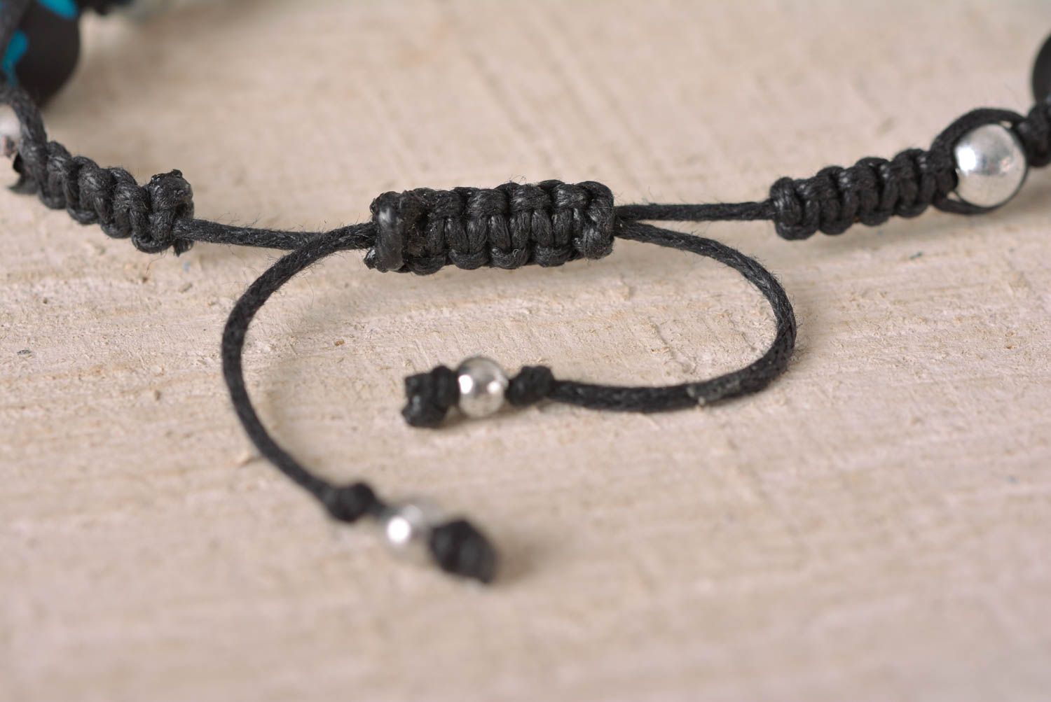 Bracelet original Bijou fait main en perles acryliques Cadeau pour femme photo 4