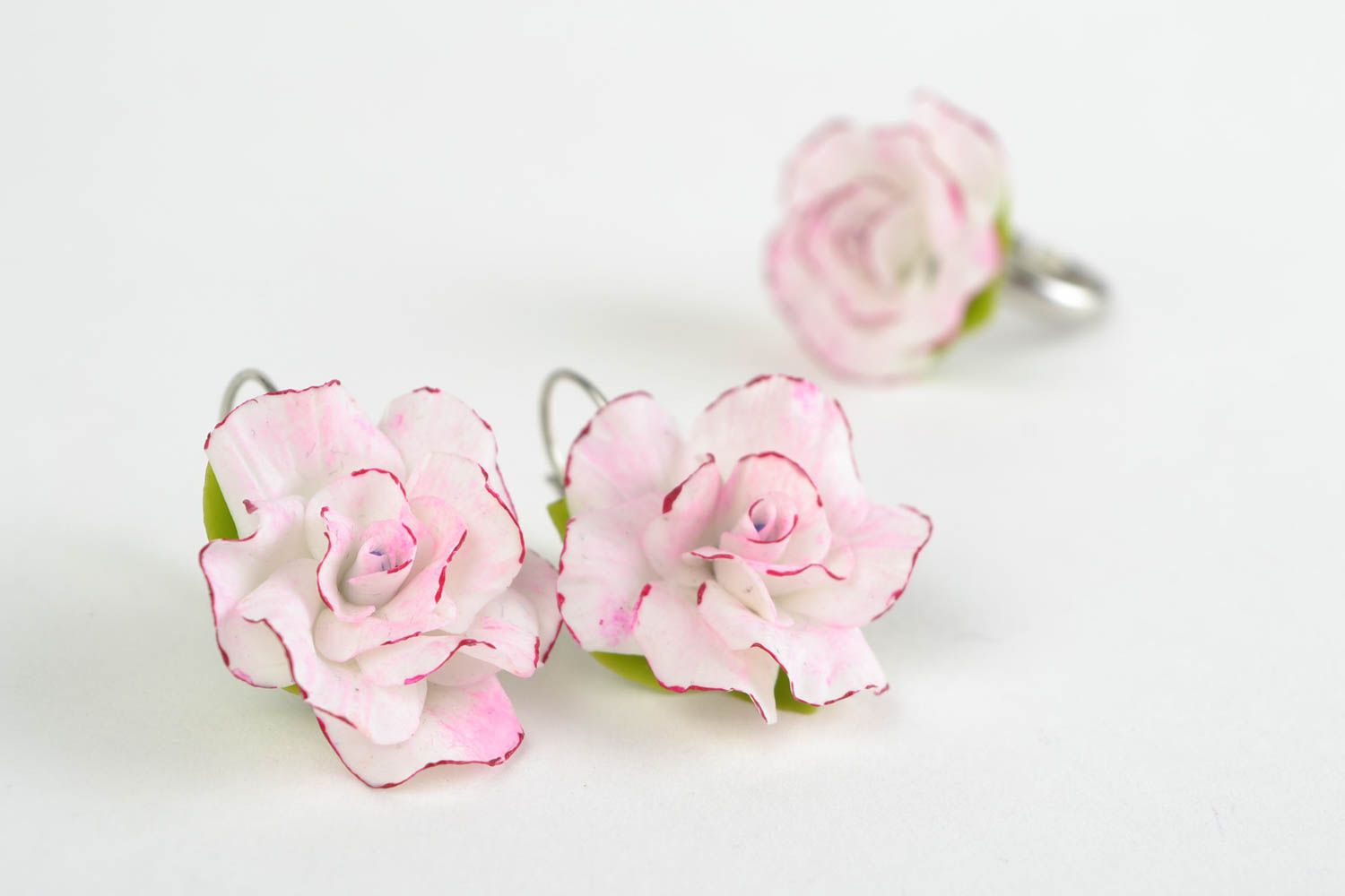 Gentle pink handmade cold porcelain flower jewelry set 2 items earrings and ring photo 4