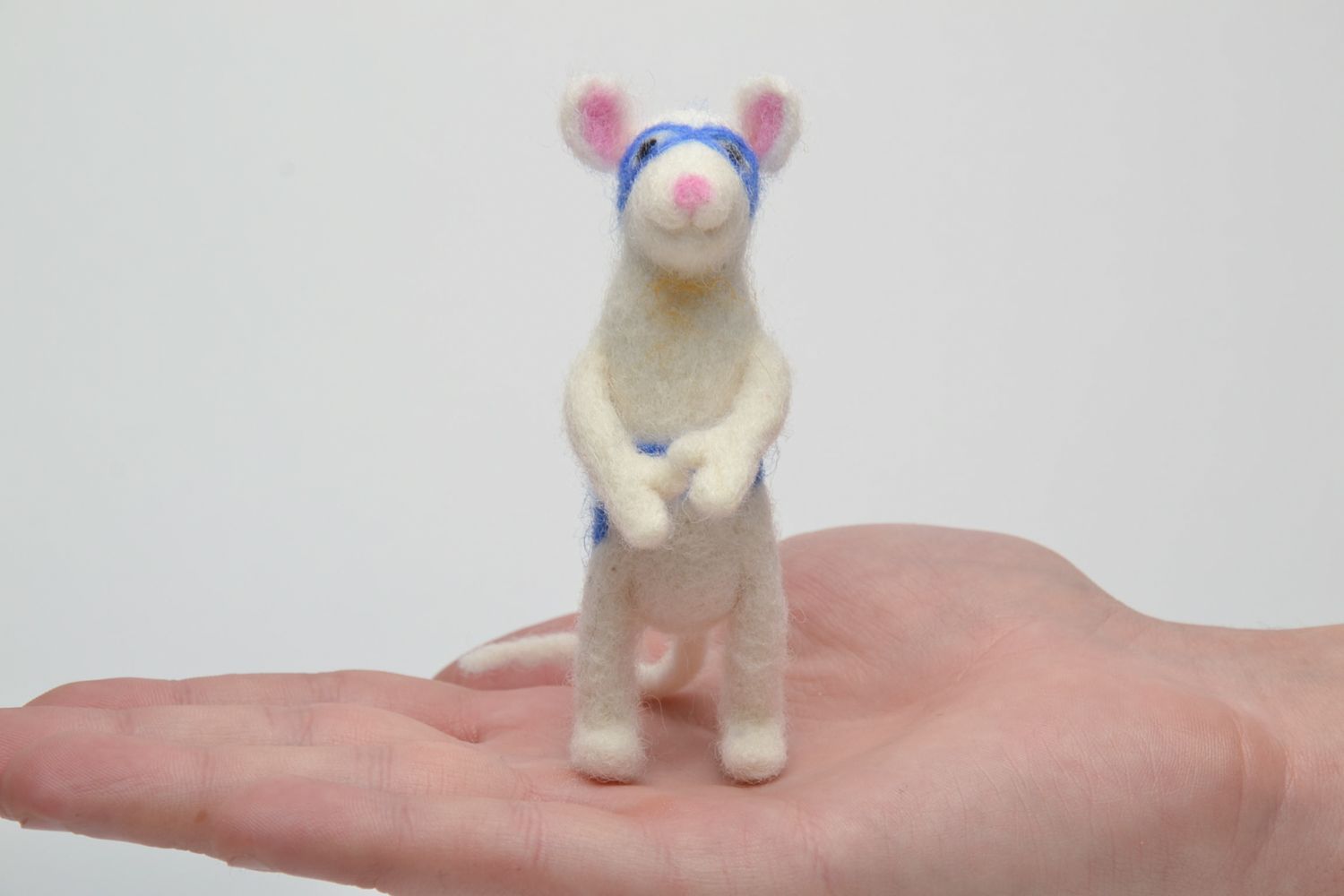 Decorative felt toy in the shape of mouse photo 5