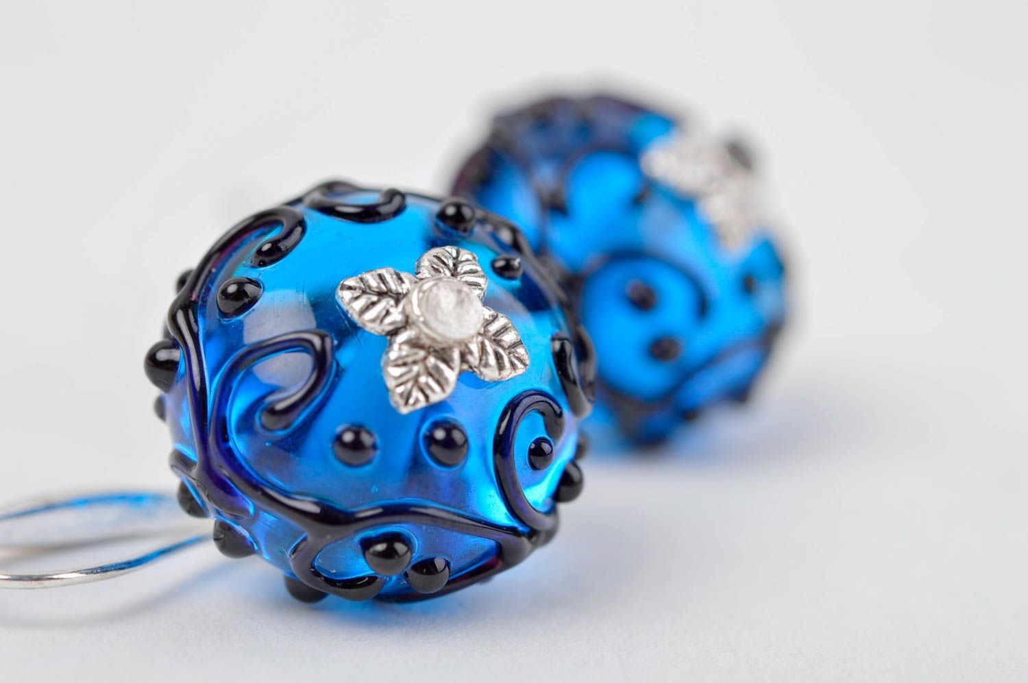 Boucles d'oreilles fantaisie Bijou fait main pendantes bleues Cadeau femme photo 4