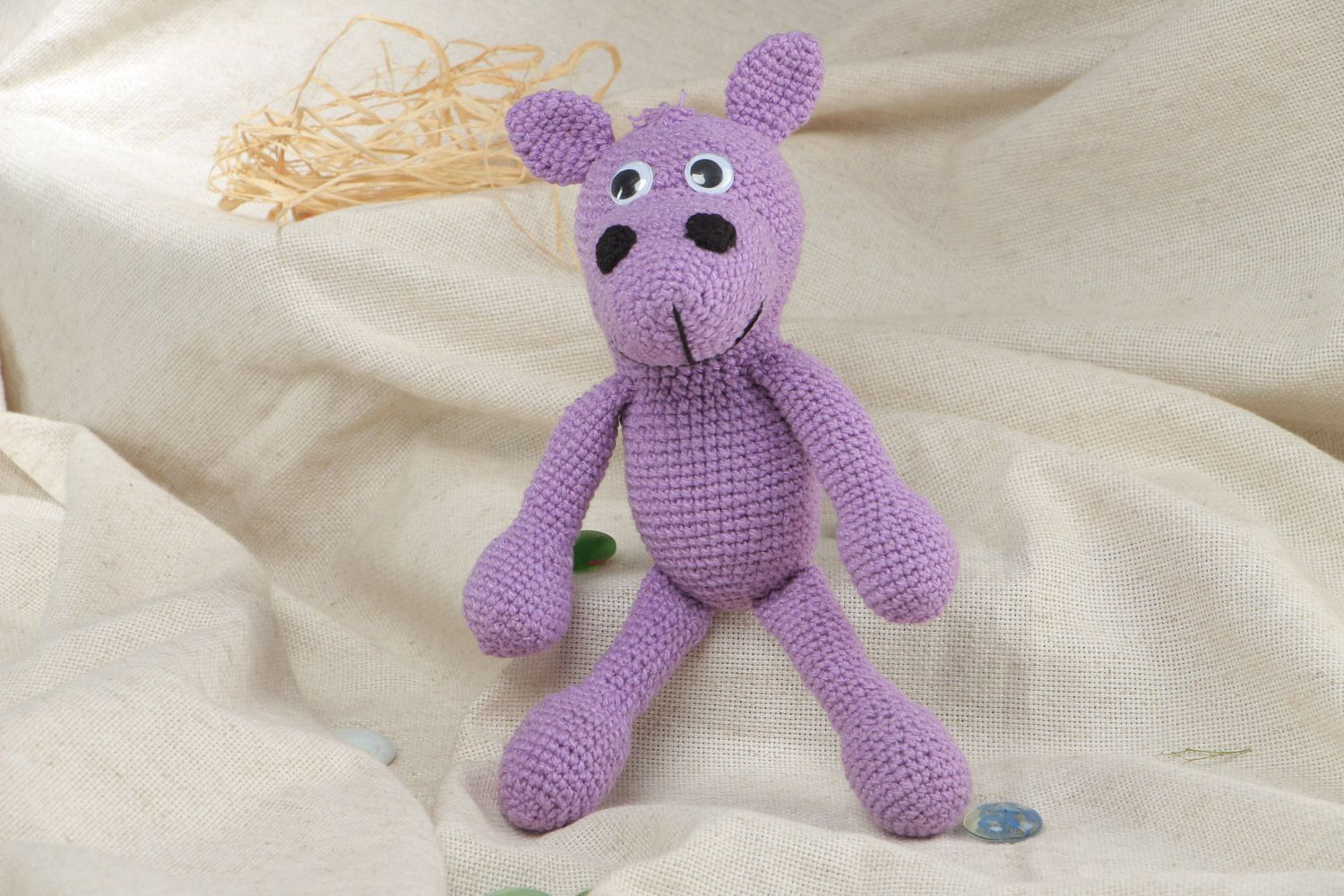 Petite peluche tricotée au crochet en forme d'hippopotame lilas faite main photo 1