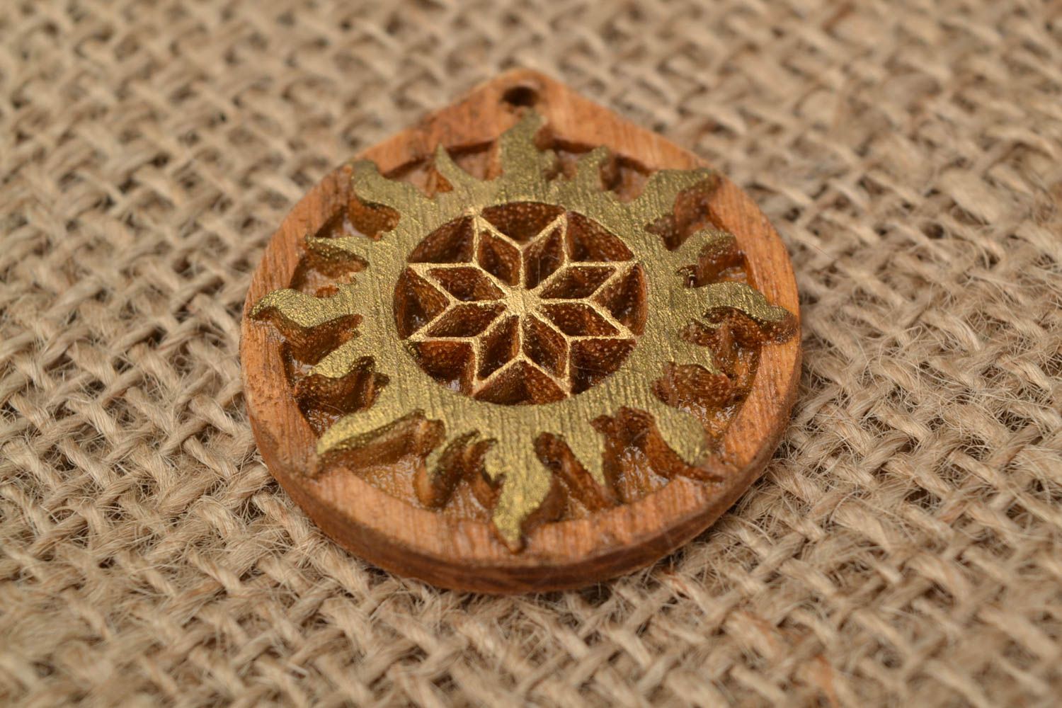 Handmade ash wood eco friendly neck pendant round painted Slavic amulet Alatyr photo 1
