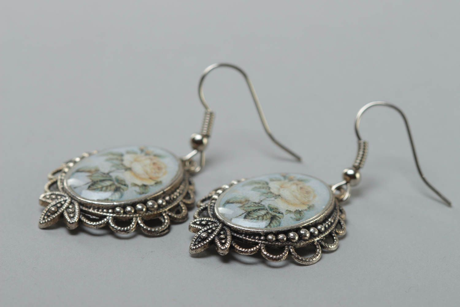 Beautiful handmade earrings made of glass glaze in vintage style with flowers photo 3