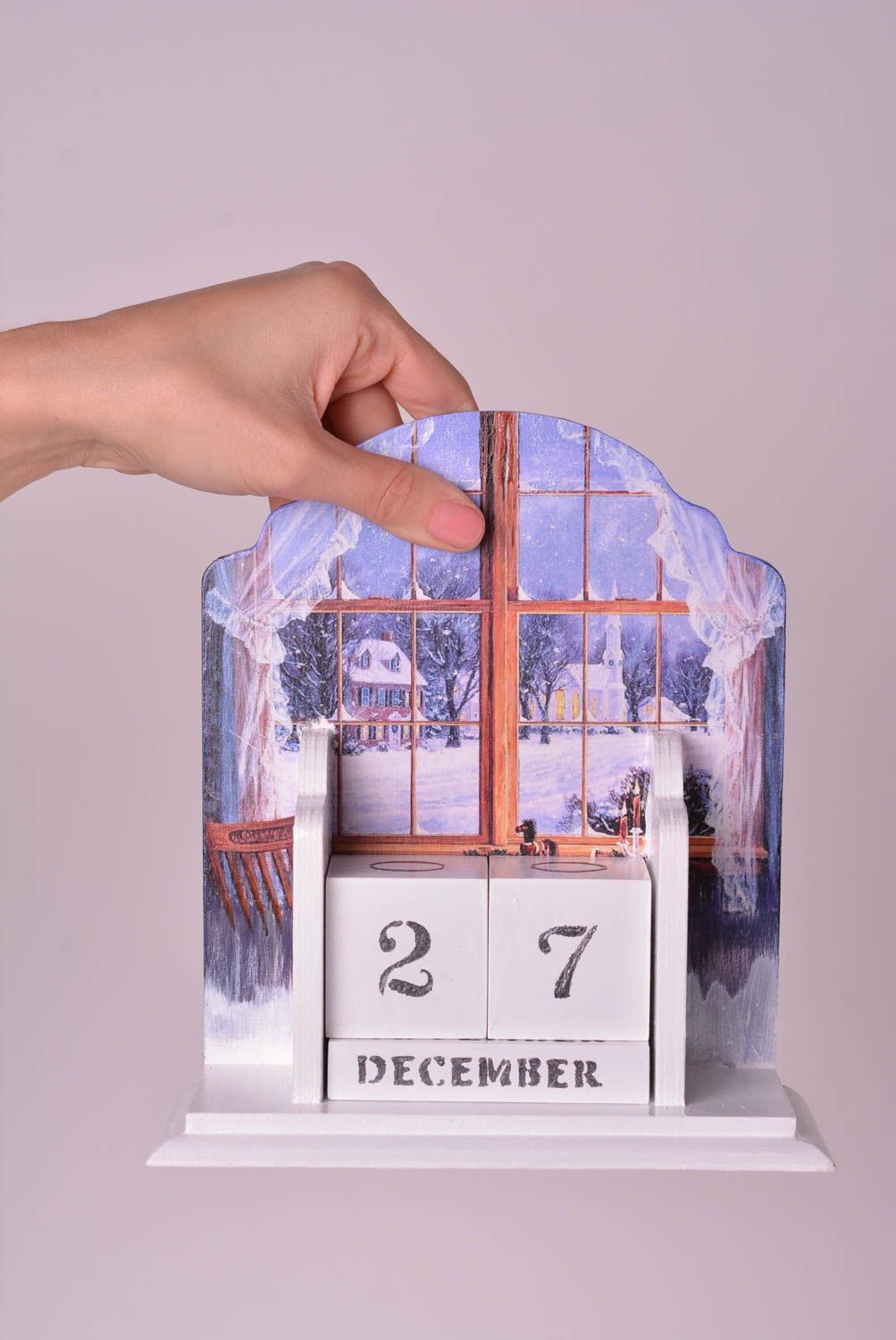 Декор для дома ручной работы настольный календарь изделие в технике декупаж Снег фото 2