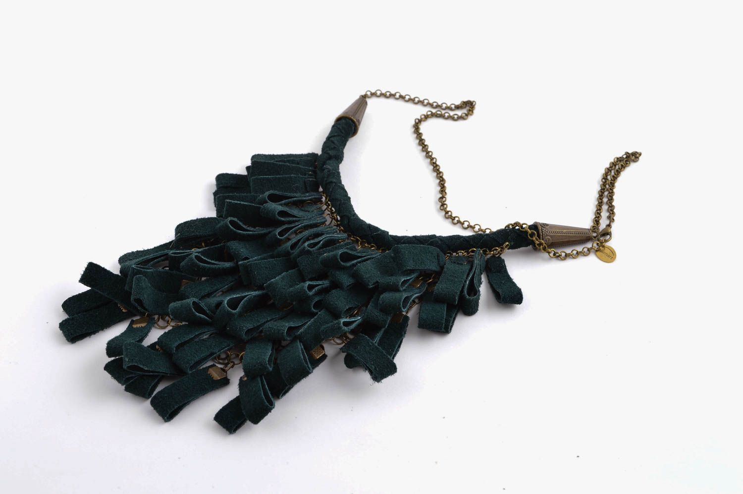 Подарок ручной работы замшевое колье изумрудное массивное ожерелье авторское фото 2