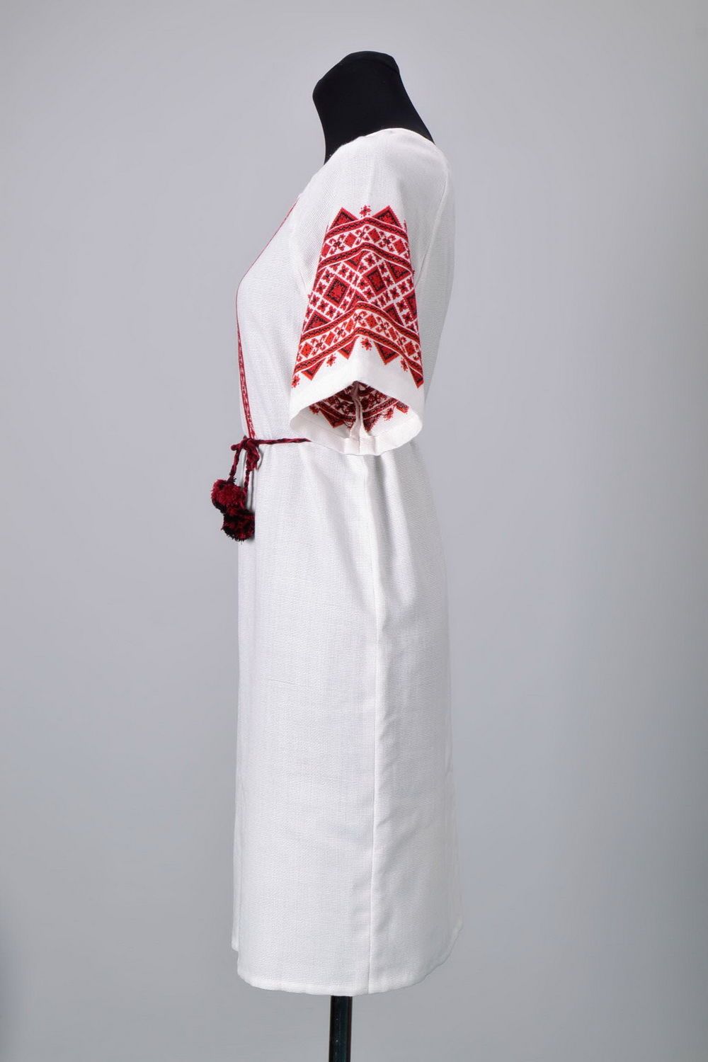 Vestido bordado de hilos de algodón foto 2