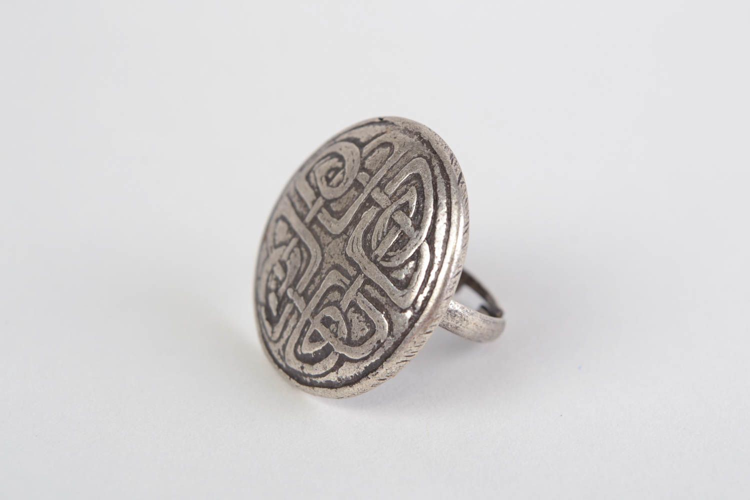 Handmade Ring aus Metall in Kokillengießtechnik massiv modisch wunderbar schön foto 3