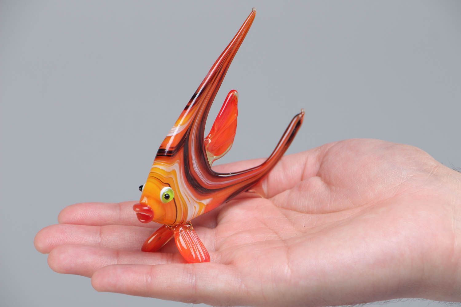 Фигурка из стекла оранжевая рыбка в технике лэмпворк ручной работы красивая фото 5