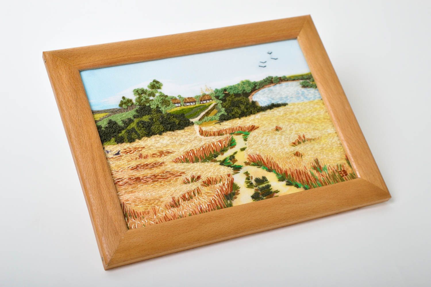 Handmade gesticktes Bild Geschenk zum Einzug Bild aus Stoff Stickbild mit Rahmen foto 2