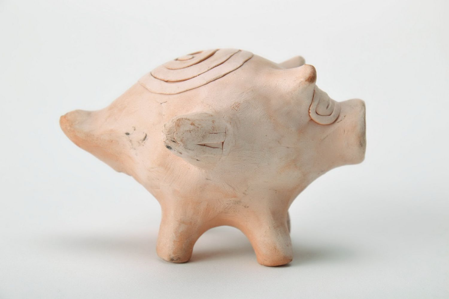 Clay penny whistle Pig photo 3