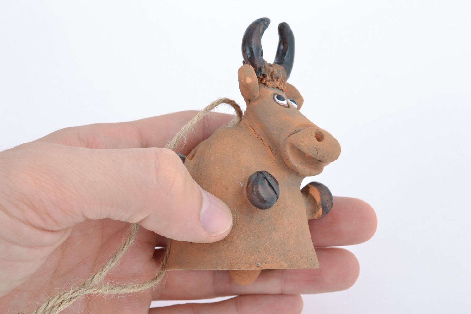 Campanello decorativo fatto a mano souvenir mucca in ceramica da appendere   foto 2