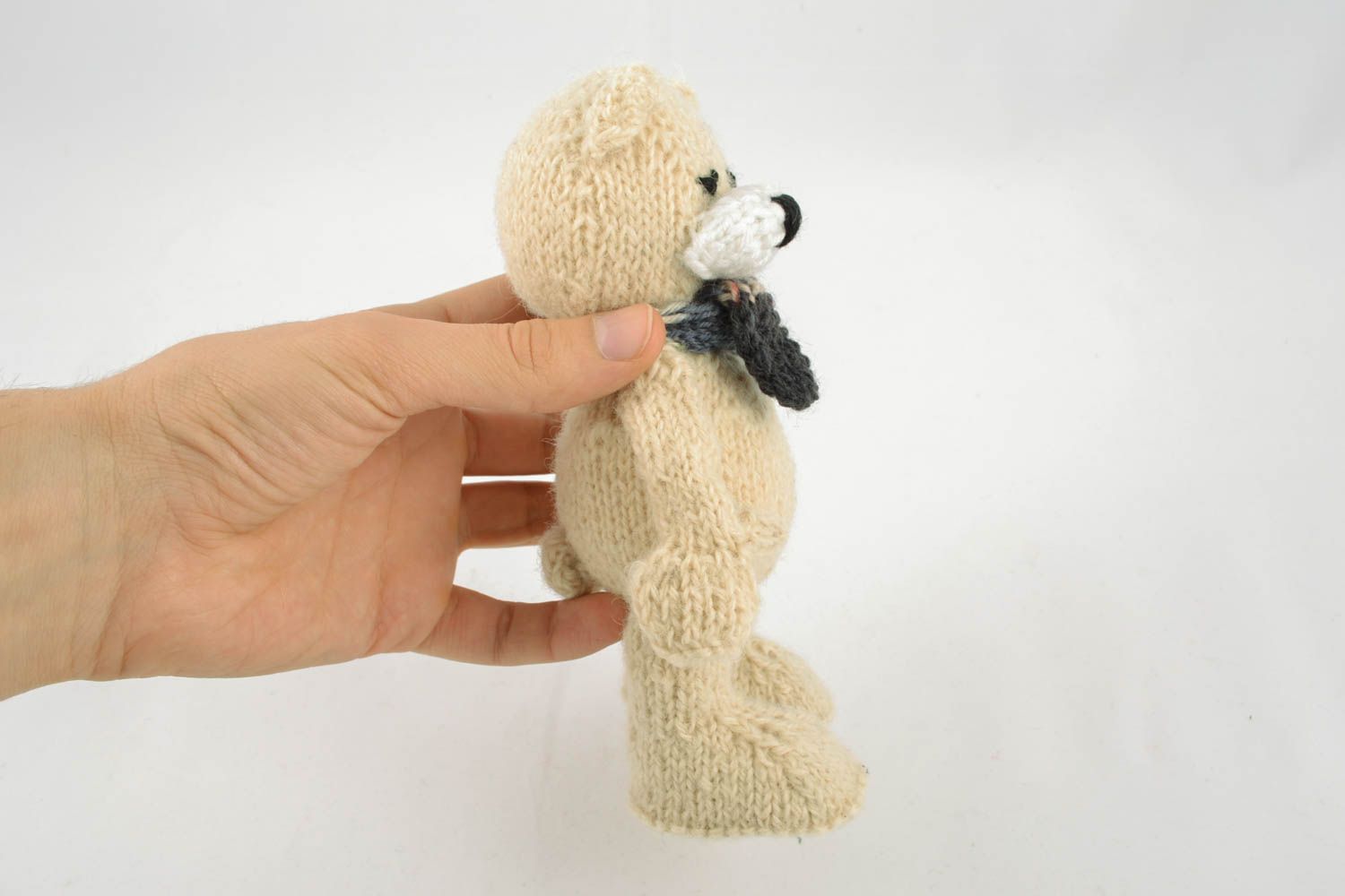 Giocattolo a maglia fatto a mano pupazzo morbido orsetto bianco da bambini
 foto 5