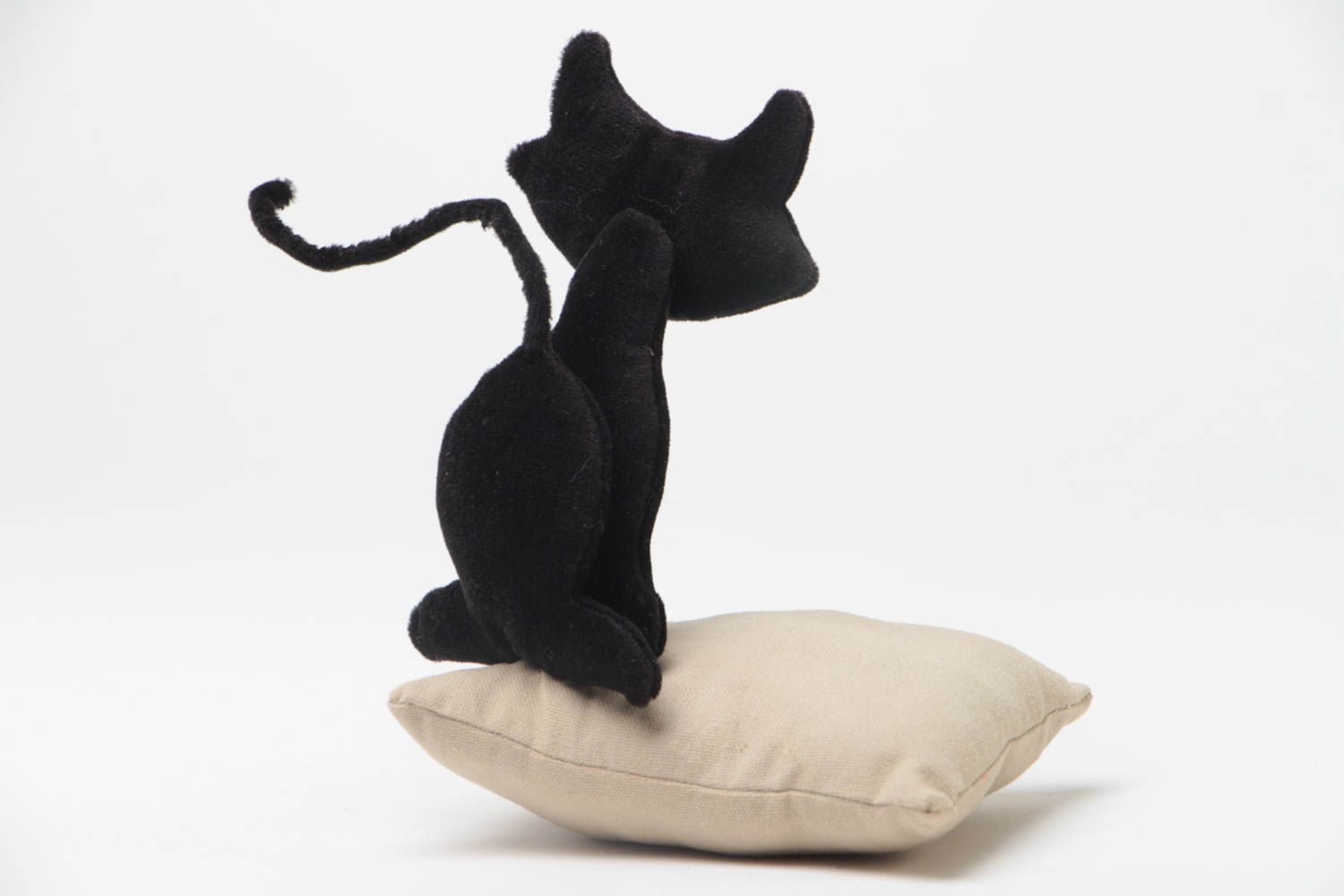 Joli jouet mou fait main en forme de chat noir en tissu polaire original photo 4