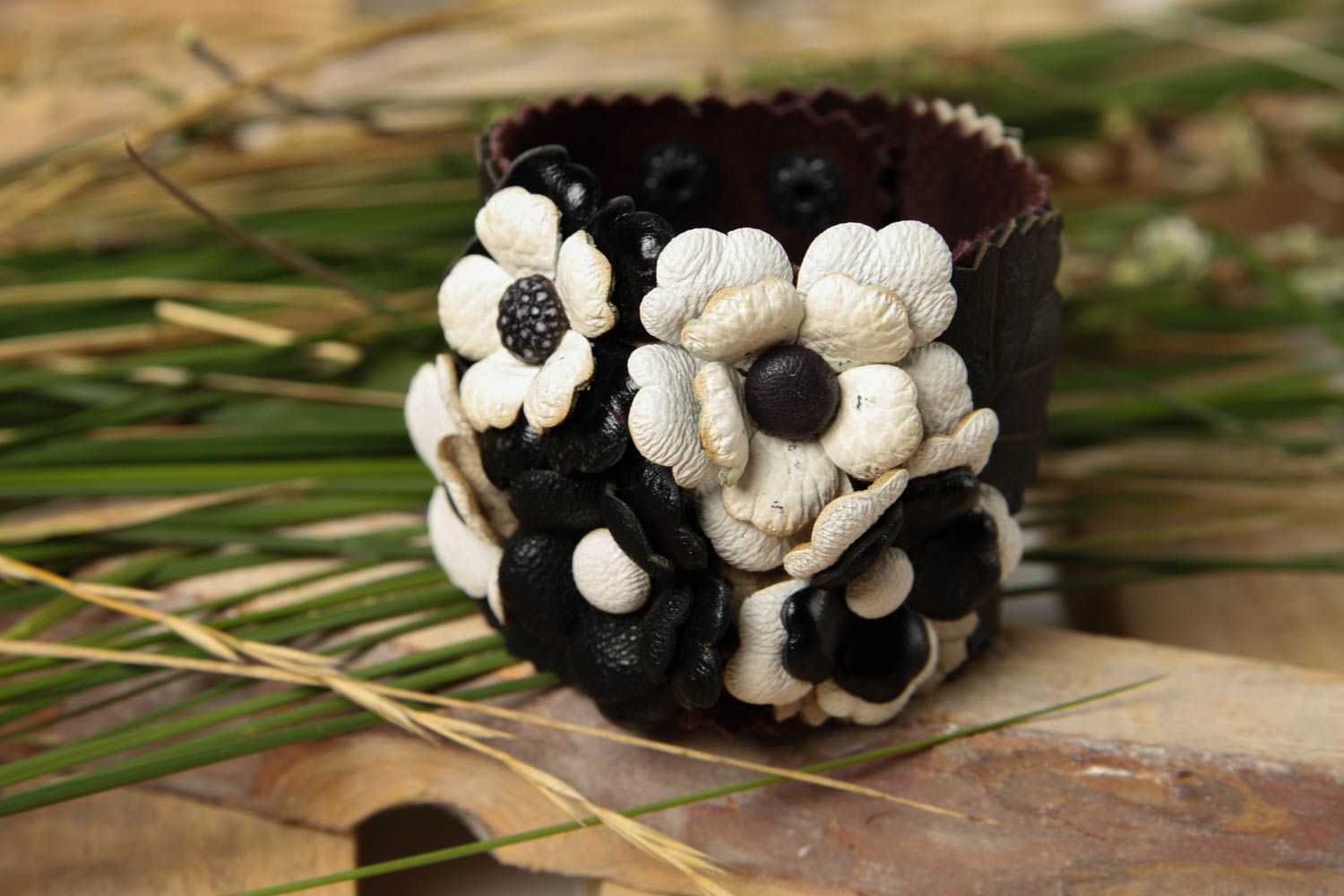 Handmade leather bracelet flower bracelet designs fashion accessories for girls photo 1