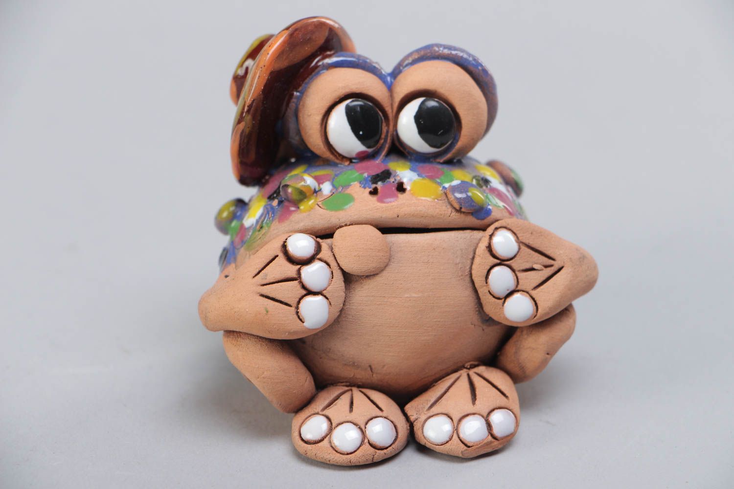Künstlerische keramische Figur Frosch mit Bemalung handmade Schmuck für Interieur  foto 2
