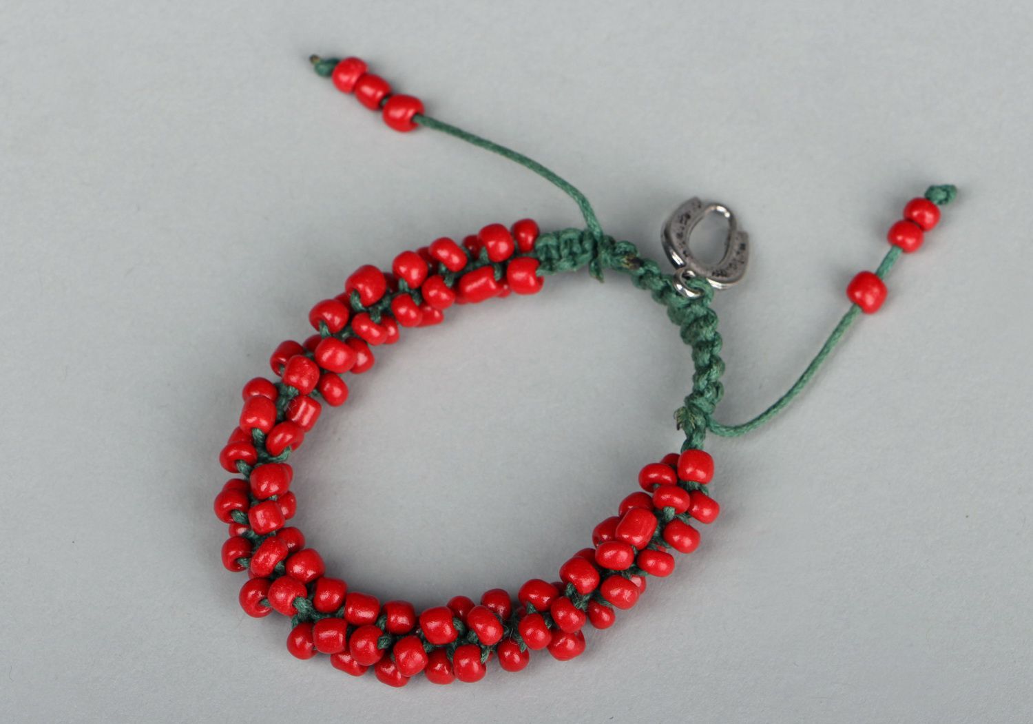 Bracelet perles de rocaille rouge original photo 3