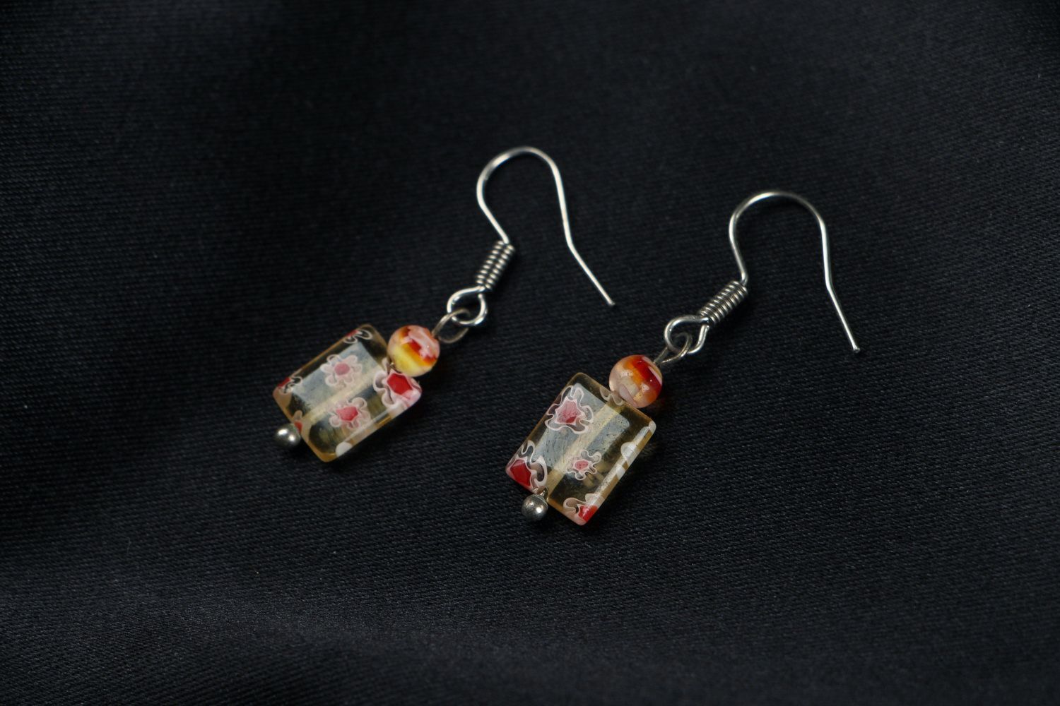 Glänzende Ohrringe aus Muranoglas foto 1