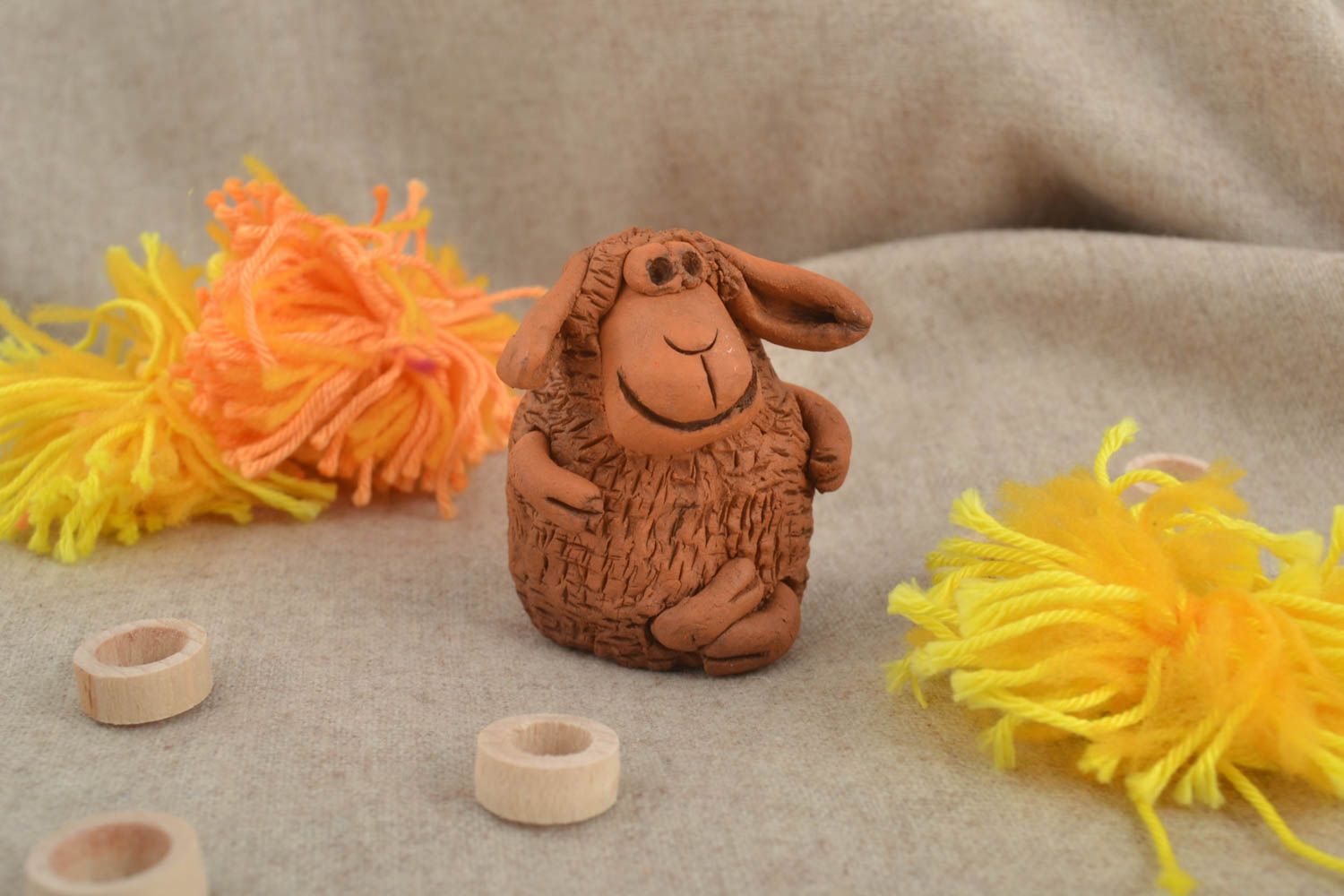 Figura de cerámica hecha a mano animal en miniatura oveja souvenir original foto 1
