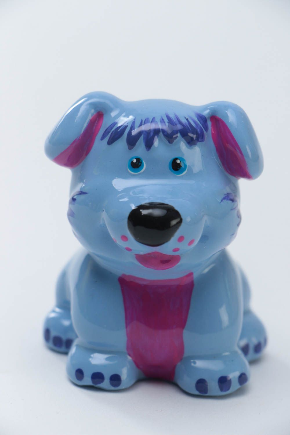 Kleine handgemachte blaue keramische Statuette Hund aus Gips für Interieur foto 2