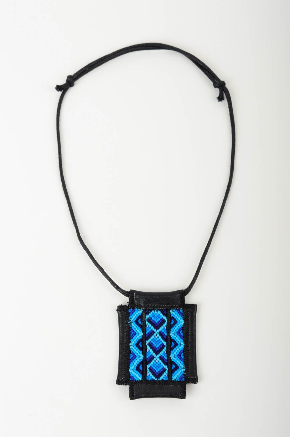 Handmade Schmuck Halskette mit Anhänger Damen Modeschmuck schöner Schmuck blau foto 2